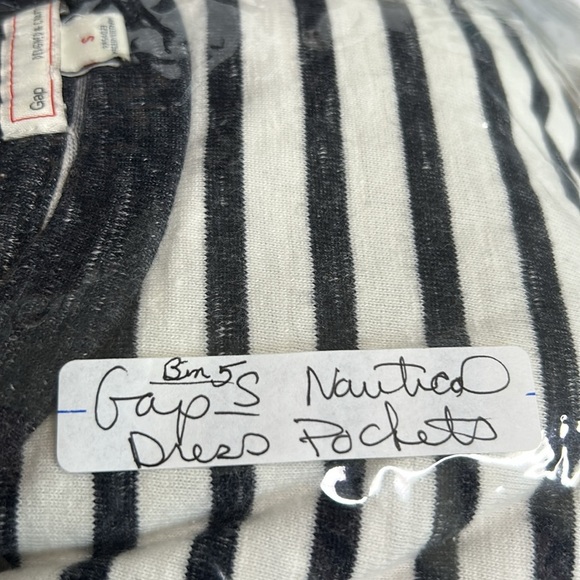 Gap Women’s Small Striped Zip‎ Pockets Shirttail Dress Nautical Preppy Coastal - Picture 15 of 15